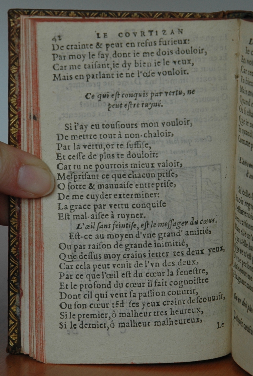 http://eman-archives.org/import/TJI/1582/[1582_Courtizanamoureux_Rigaud]_Page_042.jpg