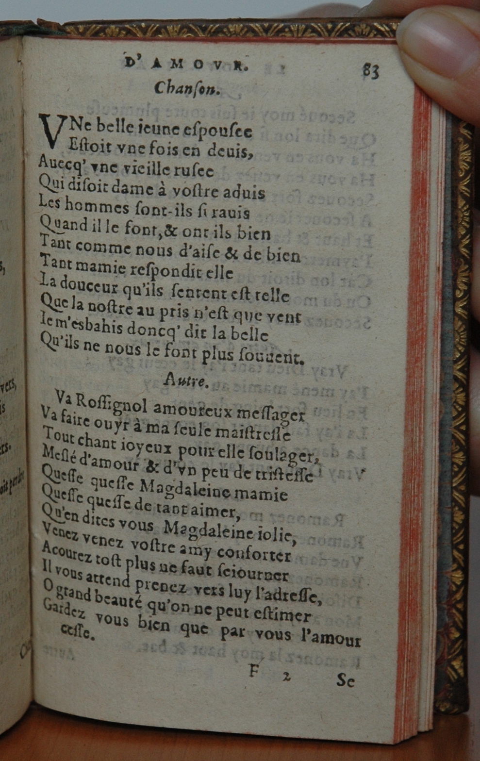 http://eman-archives.org/import/TJI/1582/[1582_Courtizanamoureux_Rigaud]_Page_083.jpg