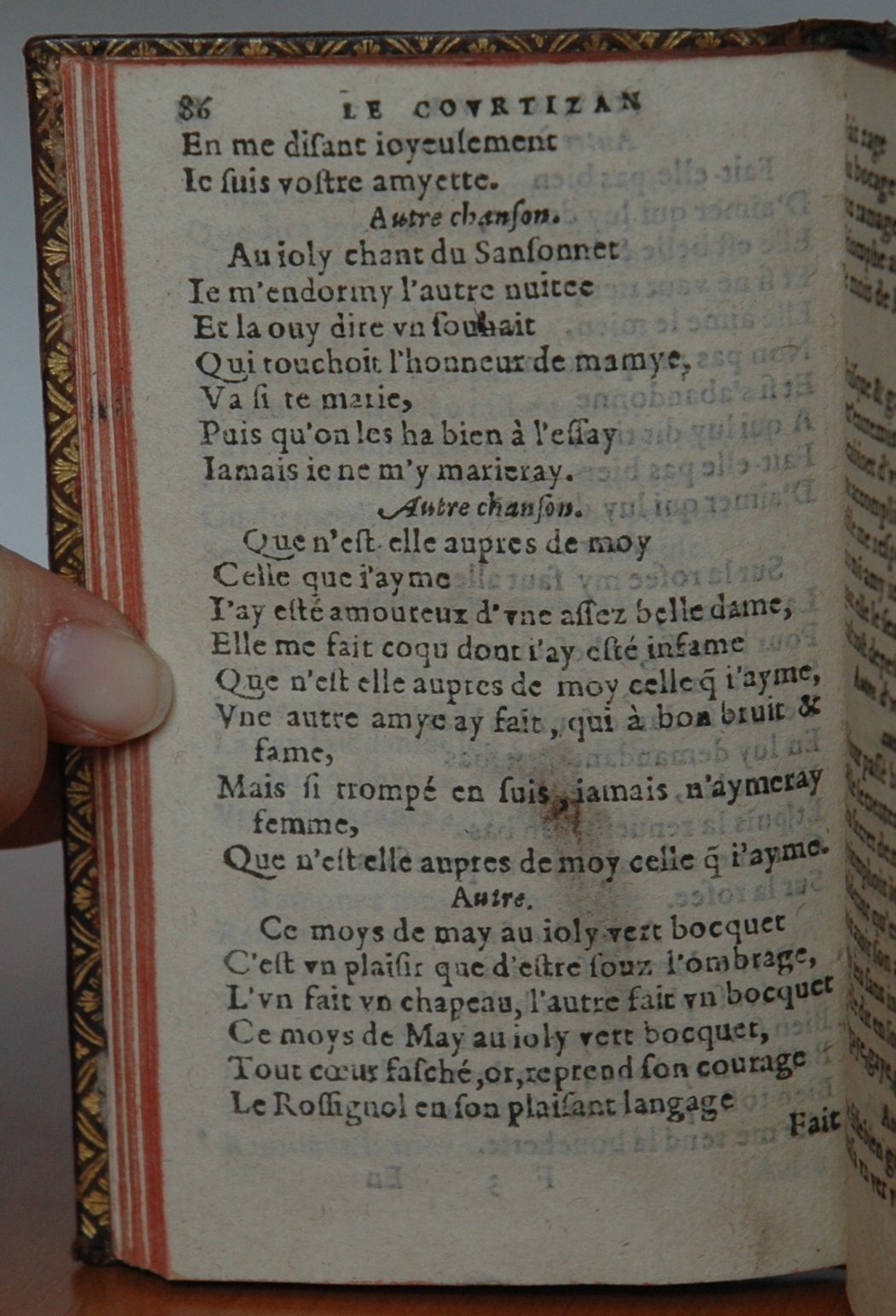 http://eman-archives.org/import/TJI/1582/[1582_Courtizanamoureux_Rigaud]_Page_086.jpg