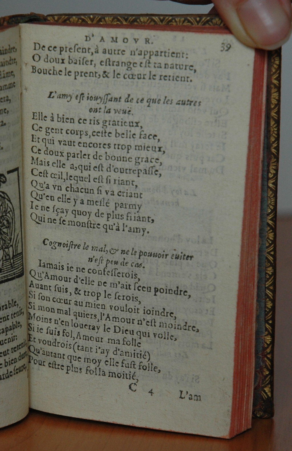 http://eman-archives.org/import/TJI/1582/[1582_Courtizanamoureux_Rigaud]_Page_039.jpg