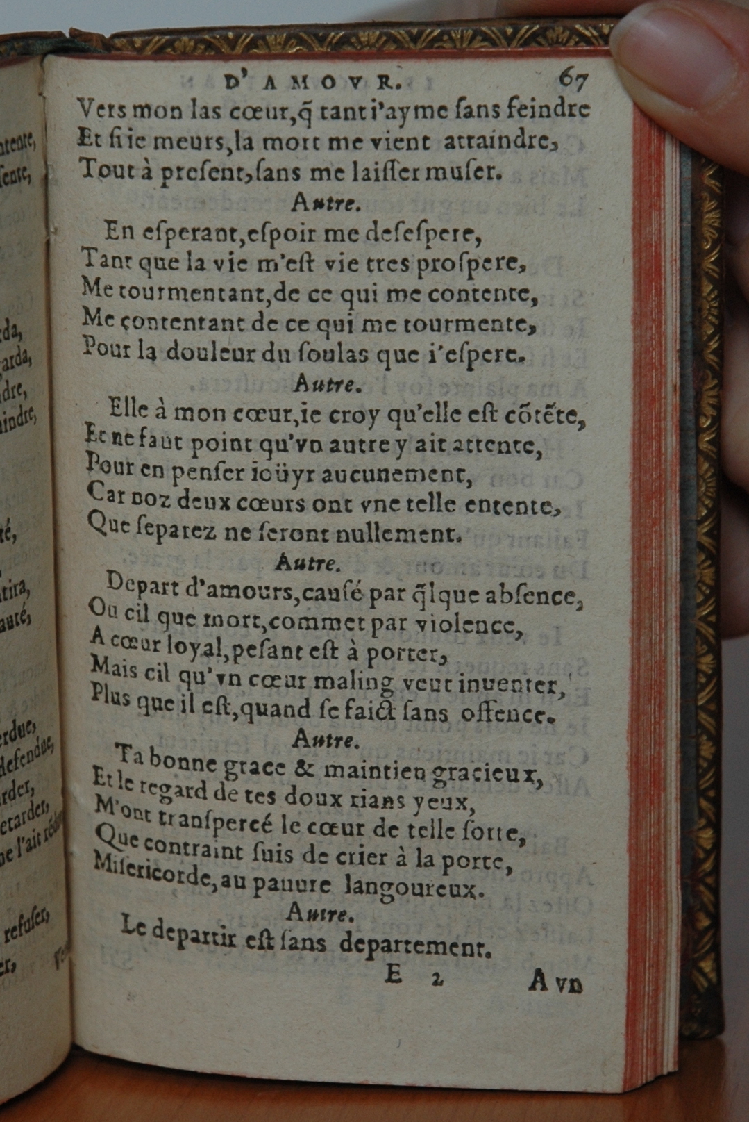 http://eman-archives.org/import/TJI/1582/[1582_Courtizanamoureux_Rigaud]_Page_067.jpg
